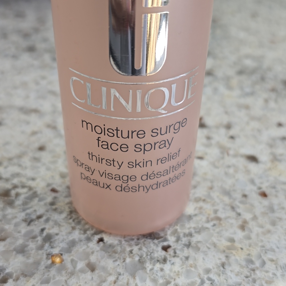 Clinique Moisture Surge Face Spray 4.2oz - Picture 2 of 4